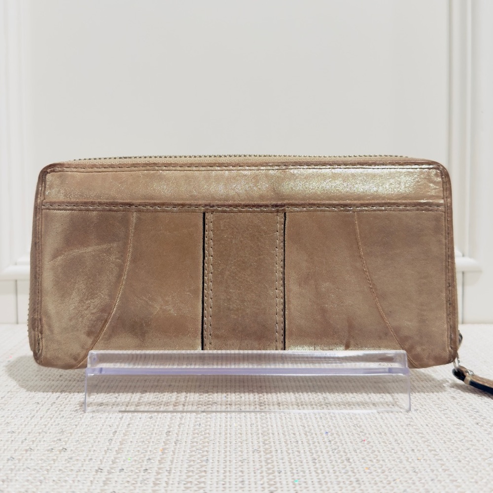 ✨👝 Coach Soho Gold Shimmery Zip Around Long Wallet with Buckle Detail - Picture 12 of 16